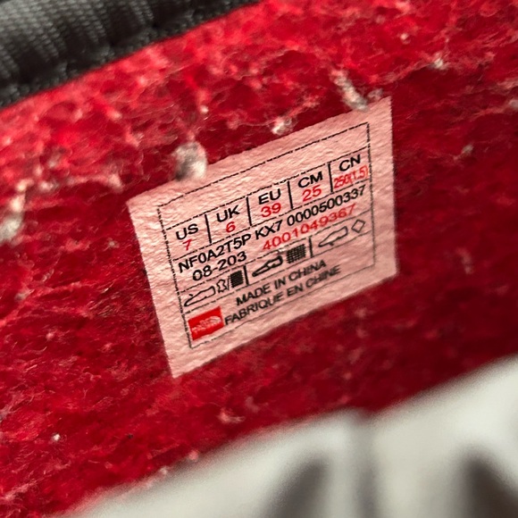 The North Face Alpenglow IV Boots - Picture 7 of 8